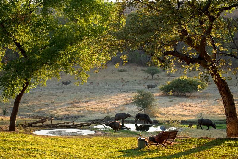 Stanley & Livingstone At Victoria Falls Exteriör bild
